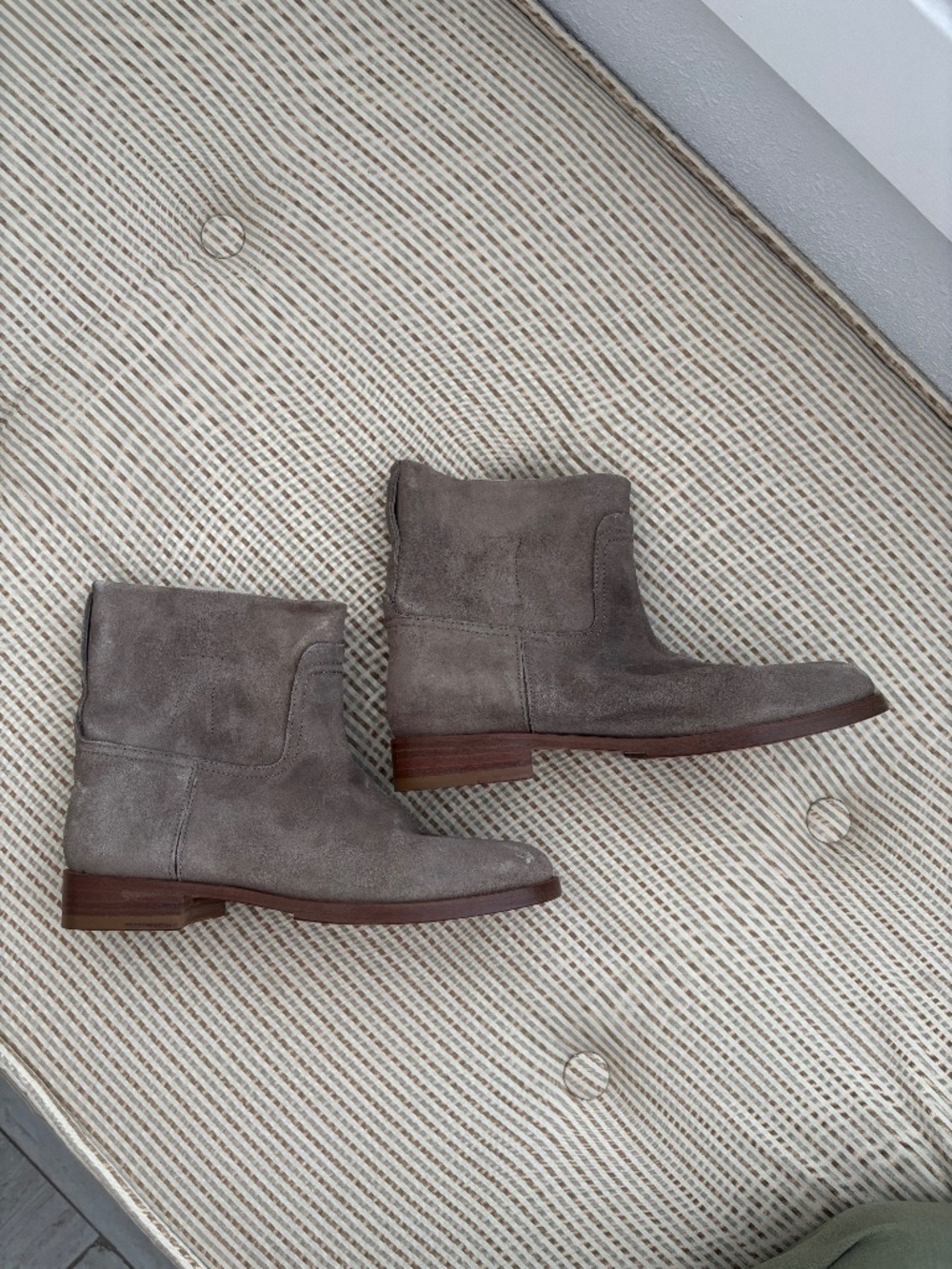 Rag & Bone Holly Grey Suede Ankle Booties Size 37